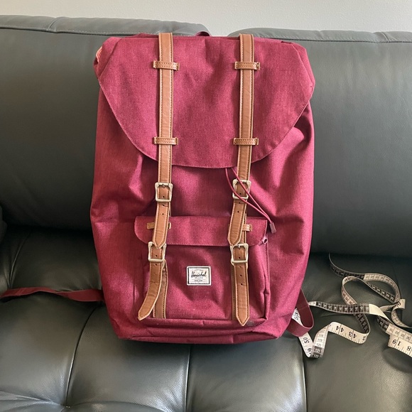 Herschel Backpack - Picture 2 of 4